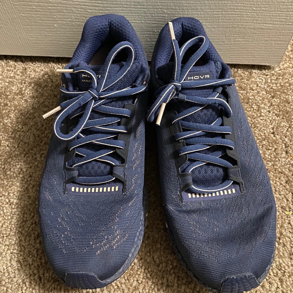 Under Armour HOVR Machina Shoes